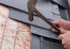 Glasgow roofer with tools